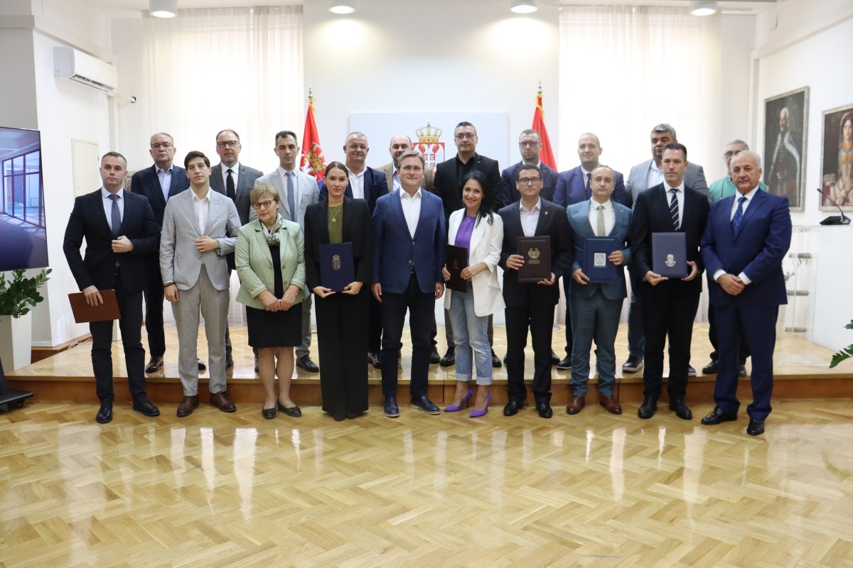Потписано још 15 уговора о финансирању кроз програм „Градови у фокусуˮ