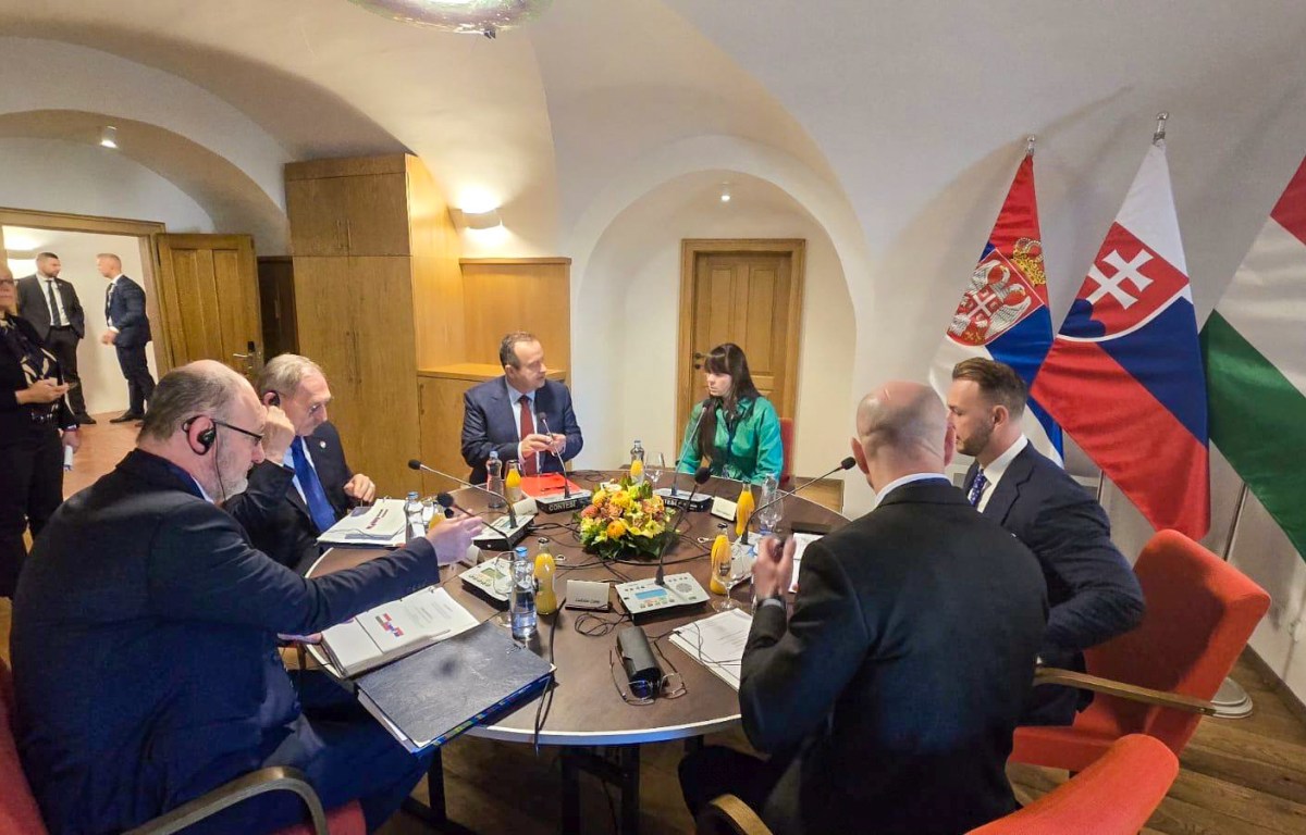 Сарадња полиција Србије, Мађарске и Словачке у борби против ирегуларних миграција