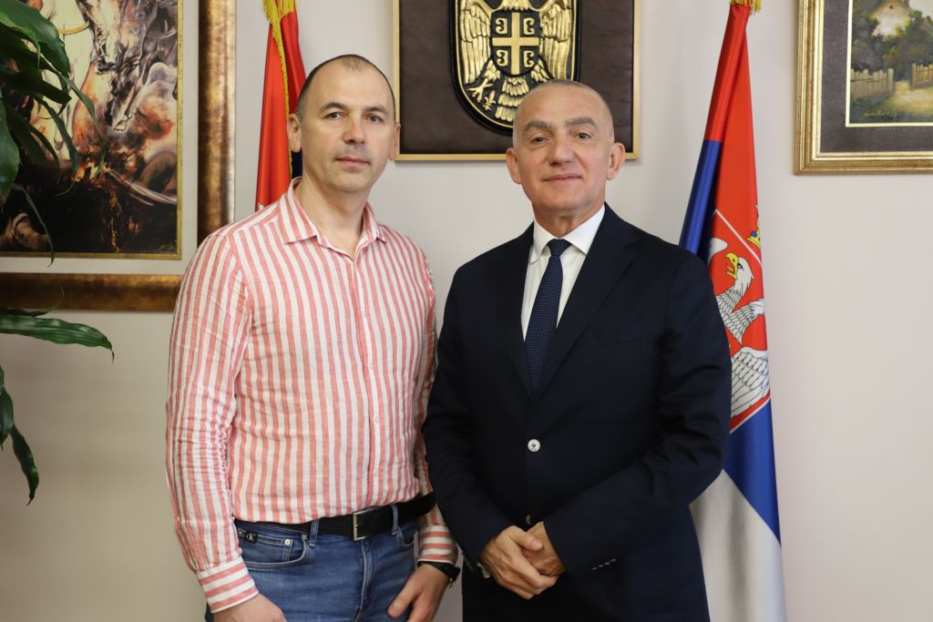 Унапредити положај запослених у правосуђу