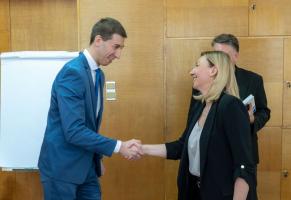 Институционалном сарадњом до стварања друштва без насиља