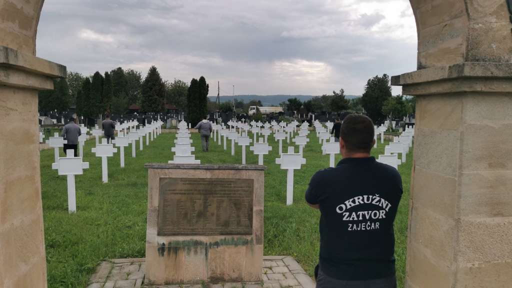 Осуђеници ОЗ у Зајечару помогли у уређењу француског војног гробља