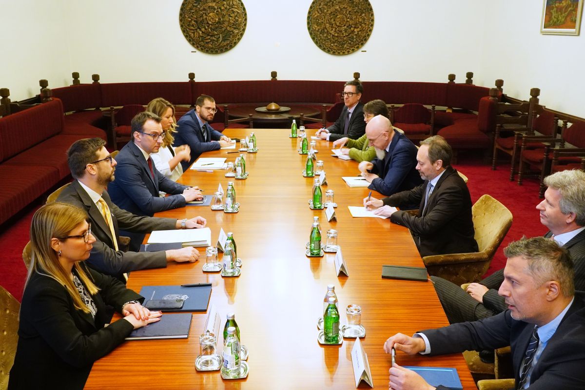 Деескалација приоритетна тема у дијалогу са Приштином