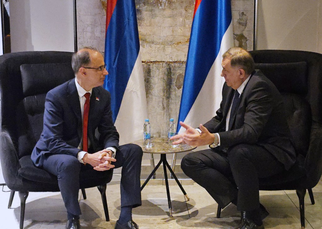Председник Владе Србије разговарао са председником Републике Српске