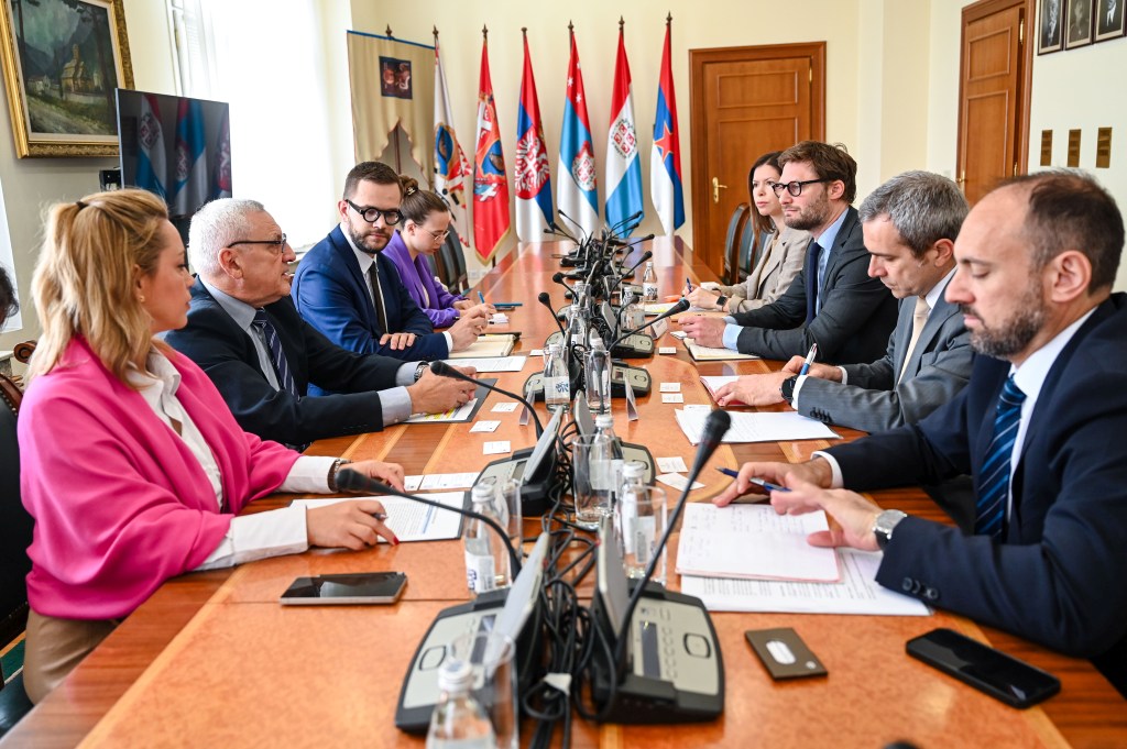 Сарадња са ЕИБ на реализацији важних пројеката у области науке