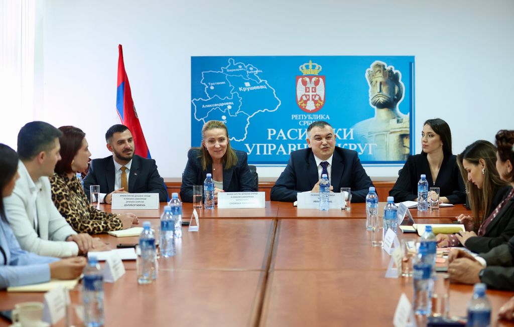 Подршка локалним самоуправама у решавању конкретних проблема