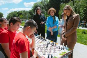 Ђурђевић Стаменковски отворила шаховски турнир за децу