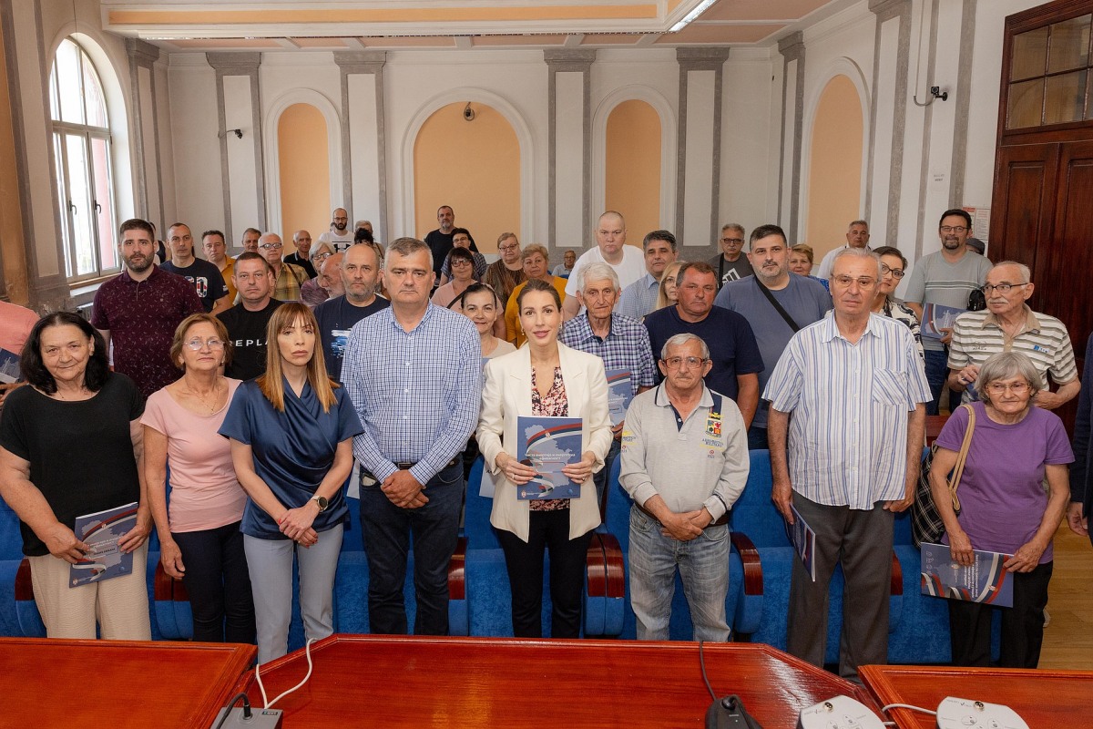 Уручена 73 уговора грађанима Зајечара за енергетску санацију домаћинстава