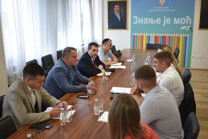 Приоритет Министарства просвете обнова наставе и повратак на факултете