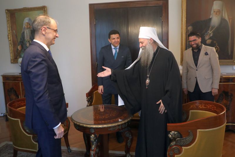 Председник Владе разговарао са патријархом Порфиријем