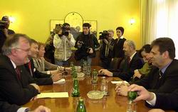 Премијер Коштуница разговарао са Валтером Швимером
