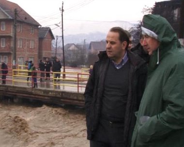 У Новом Пазару поплављено више стотина кућа