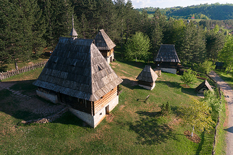 Установе културе