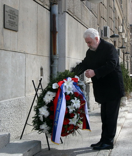 Председник и чланови Владе положили венац поводом годишњице убиства премијера Зорана Ђинђића