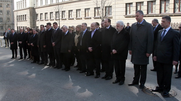 Председник и чланови Владе положили венац поводом годишњице убиства премијера Зорана Ђинђића