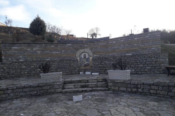 Зауставити нападе над српским спомен-обележјима на Космету